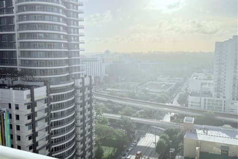 Condominio en alquiler en Miami, Florida, 2 dormitorios, 99.31 m2 № 2046845 - foto 12