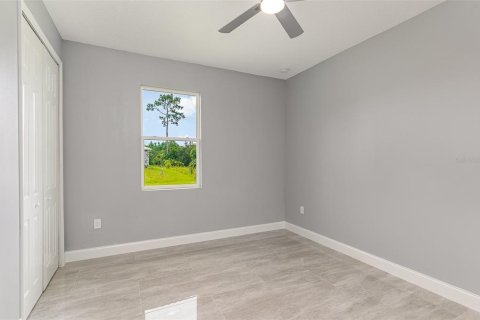 House in Palm Bay, Florida 4 bedrooms, 201.69 sq.m. № 1914982 - photo 26