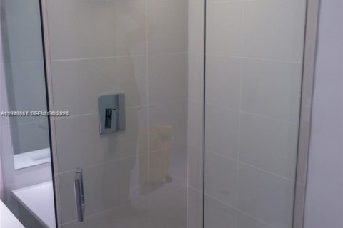 Купить кондоминиум в Майами, Флорида 1 спальня, 79.15м2, № 1987094 - фото 13