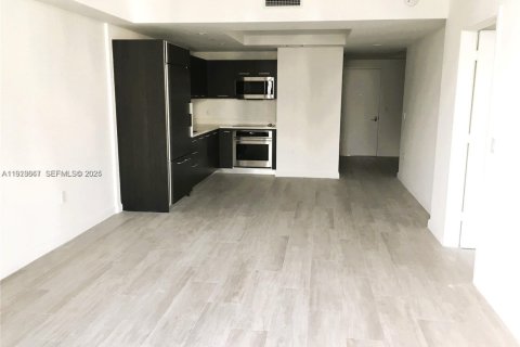 Купить кондоминиум в Майами, Флорида 1 спальня, 79.15м2, № 1987094 - фото 12