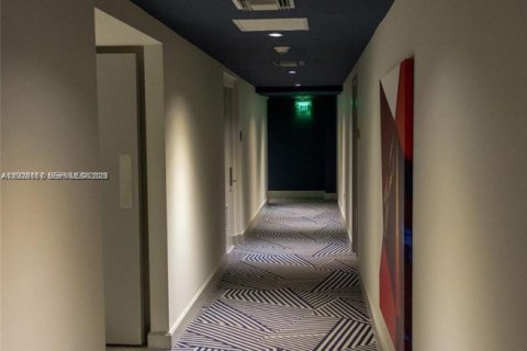 Купить кондоминиум в Майами, Флорида 1 спальня, 79.15м2, № 1987094 - фото 15