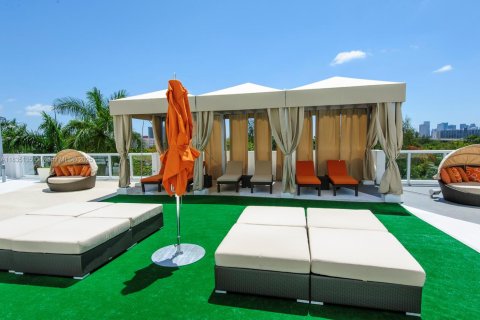 Condo in Miami, Florida, 1 bedroom  № 1818769 - photo 13