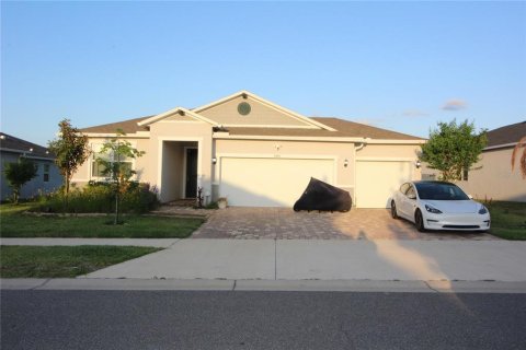 House in WILLIAMS POINTE in Seffner, Florida 4 bedrooms, 184.23 sq.m. № 2139877