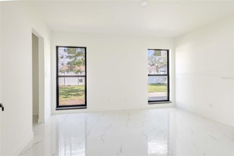 Villa ou maison à vendre à North Fort Myers, Floride: 3 chambres, 119.66 m2 № 2422715 - photo 7