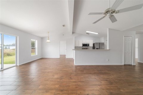 House in Ocala, Florida 4 bedrooms, 198.63 sq.m. № 2206284 - photo 11