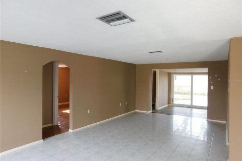 Villa ou maison à vendre à Holiday, Floride: 3 chambres, 132.2 m2 № 2229141 - photo 2