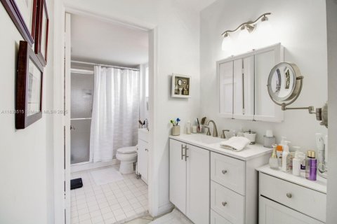 Купить кондоминиум в Санрайз, Флорида 2 спальни, 104.98м2, № 1821770 - фото 11
