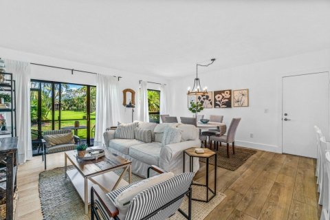 Copropriété à vendre à Wellington, Floride: 2 chambres, 130.06 m2 № 2178199 - photo 3