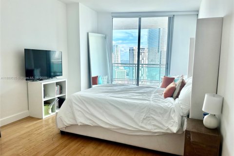 Condominio en alquiler en Miami, Florida, 3 dormitorios, 128.67 m2 № 1920665 - foto 5