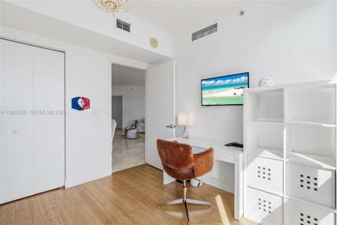 Copropriété à louer à Miami, Floride: 3 chambres, 128.67 m2 № 1920665 - photo 23