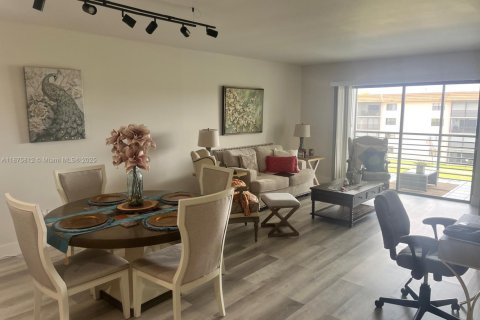 Condominio en alquiler en Tamarac, Florida, 2 dormitorios, 117.99 m2 № 1926567 - foto 7