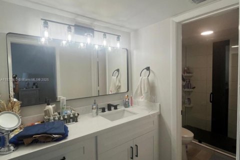 Condominio en alquiler en Tamarac, Florida, 2 dormitorios, 117.99 m2 № 1926567 - foto 18