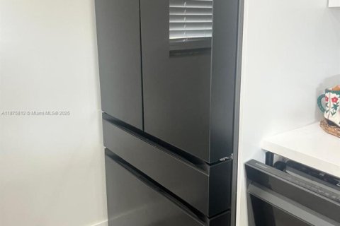 Condominio en alquiler en Tamarac, Florida, 2 dormitorios, 117.99 m2 № 1926567 - foto 10