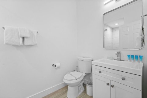 Townhouse in Kissimmee, Florida 4 bedrooms, 124.49 sq.m. № 1626318 - photo 9