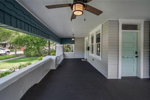 Villa ou maison à louer à Tampa, Floride: 3 chambres, 223.89 m2 № 2151132 - photo 6