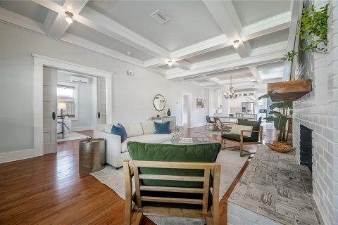 Villa ou maison à louer à Tampa, Floride: 3 chambres, 223.89 m2 № 2151132 - photo 9