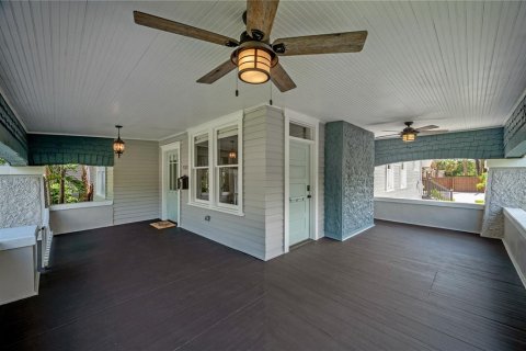 Villa ou maison à louer à Tampa, Floride: 3 chambres, 223.89 m2 № 2151132 - photo 5