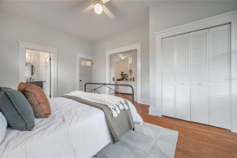 Villa ou maison à louer à Tampa, Floride: 3 chambres, 223.89 m2 № 2151132 - photo 13
