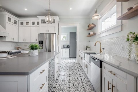 Villa ou maison à louer à Tampa, Floride: 3 chambres, 223.89 m2 № 2151132 - photo 22