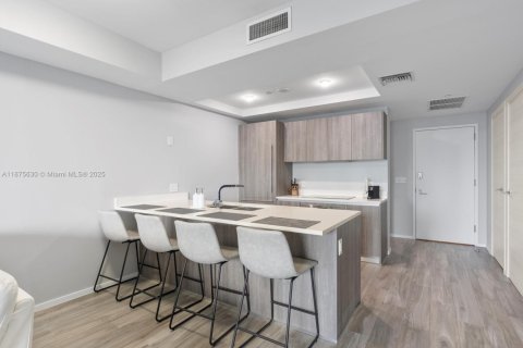 Купить кондоминиум в Майами, Флорида 2 спальни, 103.96м2, № 1926618 - фото 15