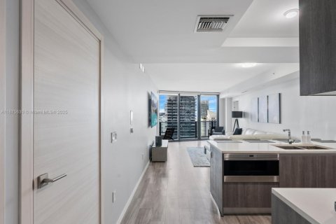 Купить кондоминиум в Майами, Флорида 2 спальни, 103.96м2, № 1926618 - фото 4