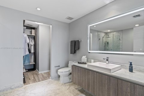 Купить кондоминиум в Майами, Флорида 2 спальни, 103.96м2, № 1926618 - фото 28