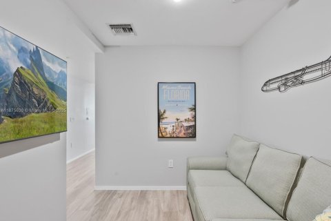 Купить кондоминиум в Майами, Флорида 2 спальни, 103.96м2, № 1926618 - фото 17