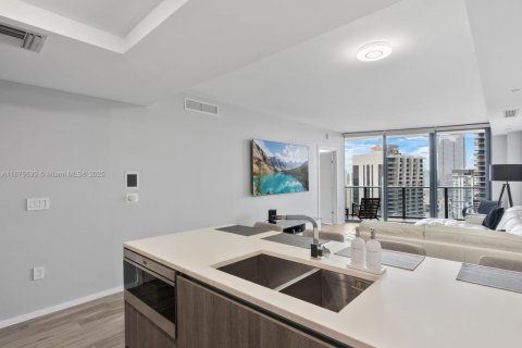 Купить кондоминиум в Майами, Флорида 2 спальни, 103.96м2, № 1926618 - фото 5