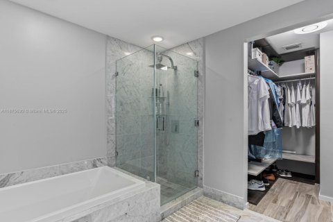 Купить кондоминиум в Майами, Флорида 2 спальни, 103.96м2, № 1926618 - фото 30