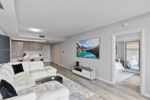 Купить кондоминиум в Майами, Флорида 2 спальни, 103.96м2, № 1926618 - фото 12