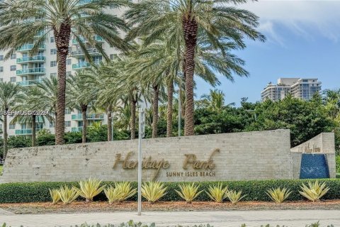 Copropriété à vendre à Sunny Isles Beach, Floride: 1 chambre, 93.37 m2 № 2073718 - photo 22