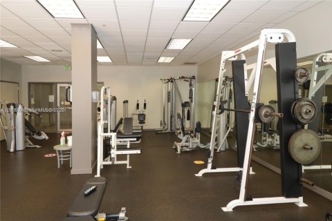 Copropriété à vendre à Sunny Isles Beach, Floride: 1 chambre, 93.37 m2 № 2073718 - photo 11