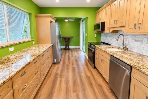 Casa en venta en Palm Beach Gardens, Florida, 2 dormitorios, 80.27 m2 № 2430195 - foto 5