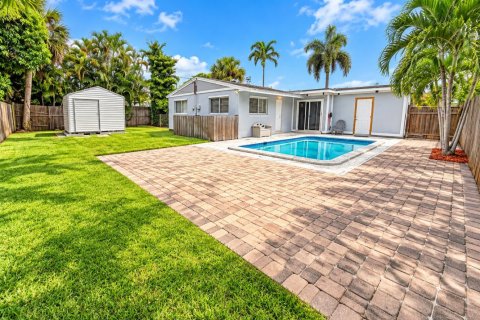 Casa en venta en Palm Beach Gardens, Florida, 2 dormitorios, 80.27 m2 № 2430195 - foto 2