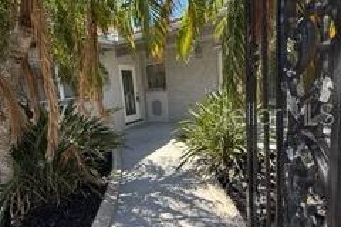 Casa en venta en New Port Richey, Florida, 3 dormitorios, 148.46 m2 № 1592605 - foto 3