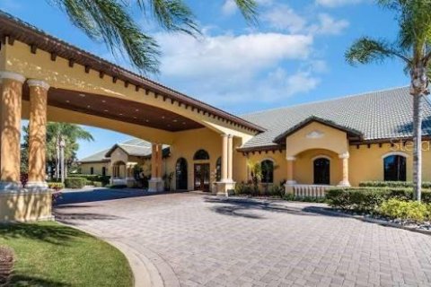 Adosado en alquiler en Kissimmee, Florida, 4 dormitorios, 176.7 m2 № 2095713 - foto 2