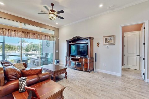 Villa ou maison à vendre à Apollo Beach, Floride: 4 chambres, 283.54 m2 № 1556091 - photo 23