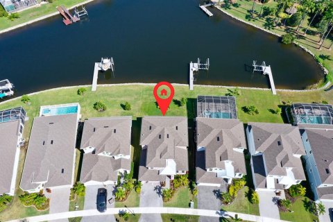 Villa ou maison à vendre à Apollo Beach, Floride: 4 chambres, 283.54 m2 № 1556091 - photo 5