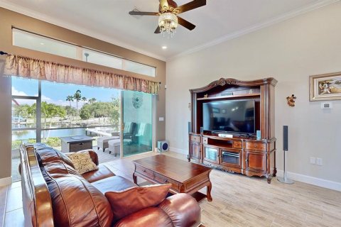Villa ou maison à vendre à Apollo Beach, Floride: 4 chambres, 283.54 m2 № 1556091 - photo 20