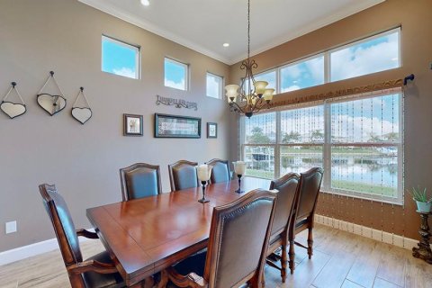 Villa ou maison à vendre à Apollo Beach, Floride: 4 chambres, 283.54 m2 № 1556091 - photo 13