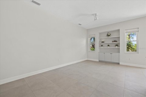 House in Nokomis, Florida 3 bedrooms, 176.89 sq.m. № 1681702 - photo 19