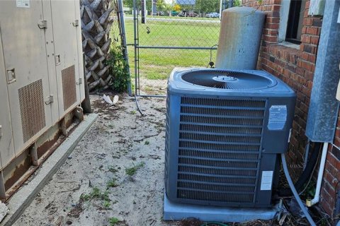 Propiedad comercial en venta en Winter Haven, Florida, 682 m2 № 2199428 - foto 21