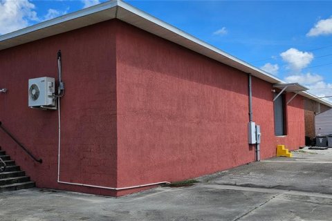 Propiedad comercial en venta en Winter Haven, Florida, 682 m2 № 2199428 - foto 27