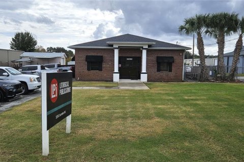 Immobilier commercial à Winter Haven, Floride 682 m2 № 2199428