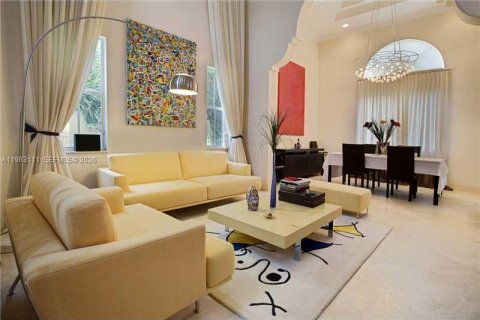 Villa ou maison à louer à Doral, Floride: 5 chambres, 344.02 m2 № 2024207 - photo 5