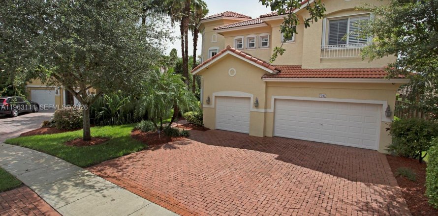 Villa ou maison à Doral, Floride 5 chambres, 344.02 m2 № 2024207