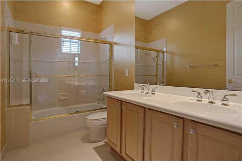 Villa ou maison à louer à Doral, Floride: 5 chambres, 344.02 m2 № 2024207 - photo 14