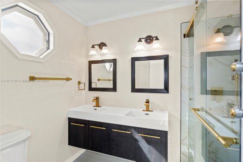 Casa en venta en Davie, Florida, 4 dormitorios, 203.64 m2 № 1968364 - foto 14