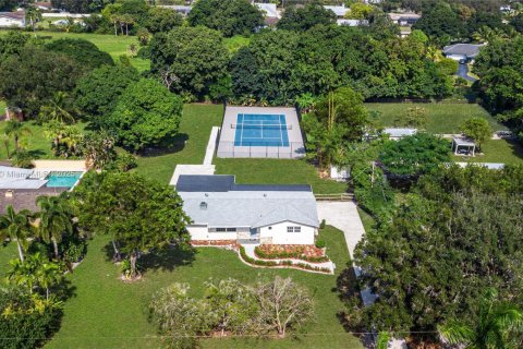 Casa en venta en Davie, Florida, 4 dormitorios, 203.64 m2 № 1968364 - foto 1