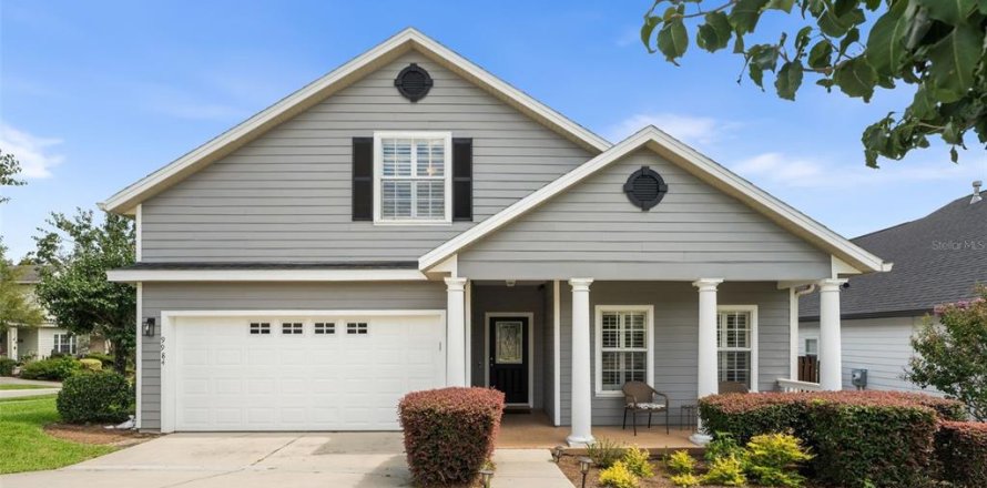 House in Gainesville, Florida 4 bedrooms, 224.17 sq.m. № 1877400